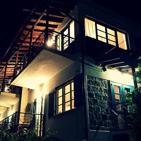 Aigaion Guesthouse Терма Экстерьер фото